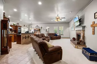 340 Canadian Lane, Burleson, TX 76028 - Photo 6