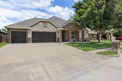 340 Canadian Lane, Burleson, TX 76028 - Photo 2