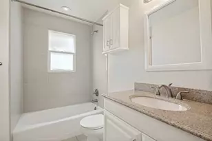 2114 Miriam Ln, Arlington, TX 76010 - Photo 6