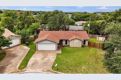 4212 Selina Court, Arlington, TX 76016 - Photo 4