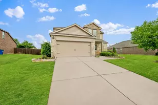 1306 Cedar Hollow Dr, Princeton, TX 75407 - Photo 2