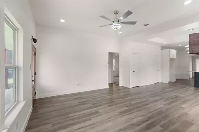 1015 Stella Street, Fort Worth, TX 76104 - Photo 16