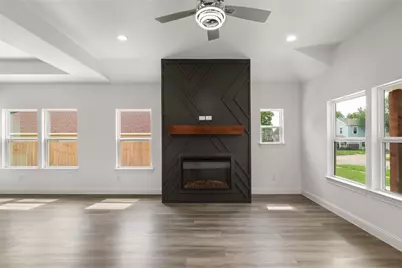1015 Stella Street, Fort Worth, TX 76104 - Photo 8