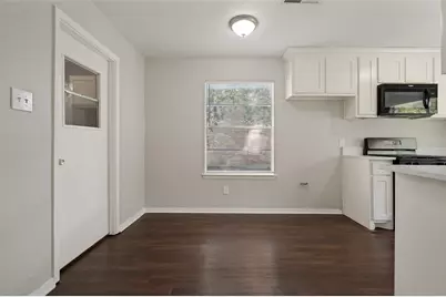 1551 Oakbrook Street, Lancaster, TX 75134 - Photo 6