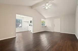 1551 Oakbrook St, Lancaster, TX 75134 - Photo 4