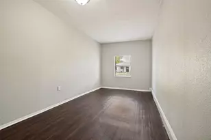 1551 Oakbrook St, Lancaster, TX 75134 - Photo 12