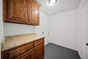 229 Firefly Dr, Springtown, TX 76082 - Photo 22