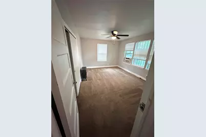 2842 Harlandale Avenue, Dallas, TX 75216 - Photo 12