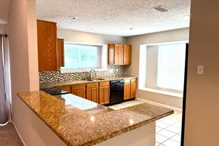 2661 Berkshire Ln, Grand Prairie, TX 75052 - Photo 12