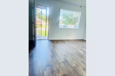 3529 Herrling Street, Dallas, TX 75210 - Photo 8