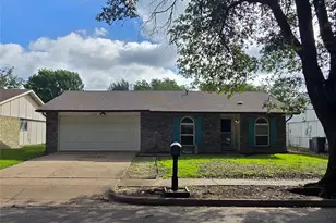 1630 Dell Oak Dr, Garland, TX 75040 - Photo 1