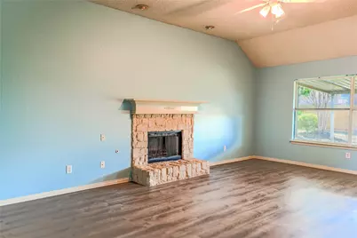 1019 Telluride Drive, Arlington, TX 76001 - Photo 4