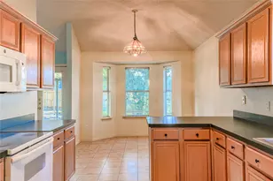 1019 Telluride Dr, Arlington, TX 76001 - Photo 8