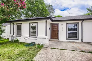 326 E Holley St, Mesquite, TX 75149 - Photo 2