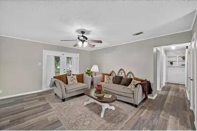 105 Murray Street, Joshua, TX 76058 - Photo 4