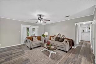 105 Murray St, Joshua, TX 76058 - Photo 4