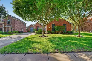 9506 Garrett Dr, Rowlett, TX 75089 - Photo 1