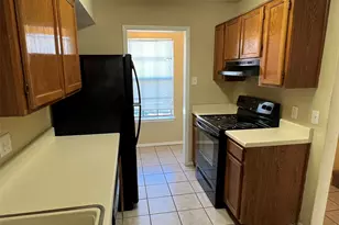 5765 Shadydell Dr, Fort Worth, TX 76135 - Photo 14