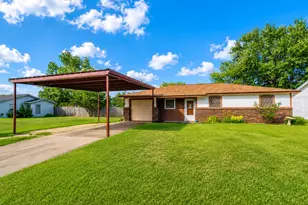 204 N Texas St, Whitney, TX 76692 - Photo 1