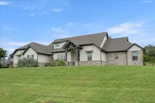 948 Silverleaf Dr, Weatherford, TX 76085 - Photo 2