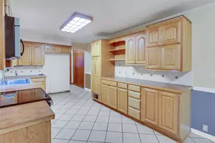 1118 W McGee St, Sherman, TX 75092 - Photo 18