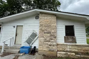 1915 N 13th St, Waco, TX 76707 - Photo 2