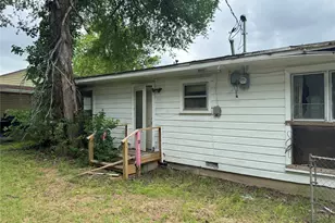 1915 N 13th St, Waco, TX 76707 - Photo 4