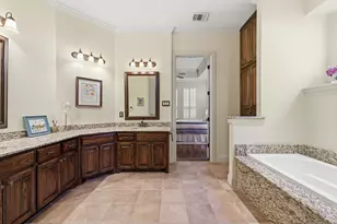 7013 Cherrybark Ln, North Richland Hills, TX 76182 - Photo 12