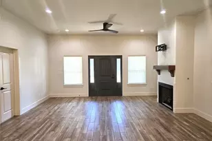245 Creek Crossing St, Alvord, TX 76225 - Photo 8