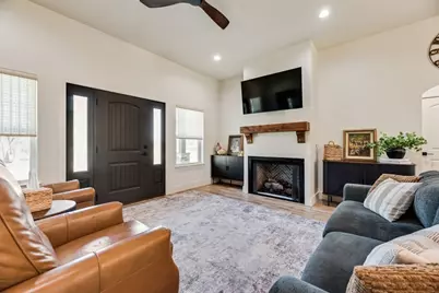 245 Creek Crossing Street, Alvord, TX 76225 - Photo 6