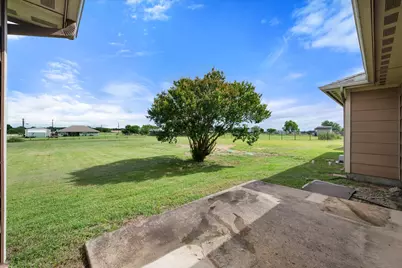 9113 N Monterrey Drive, Alvarado, TX 76009 - Photo 32