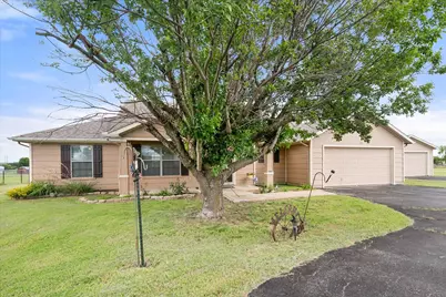 9113 N Monterrey Drive, Alvarado, TX 76009 - Photo 10