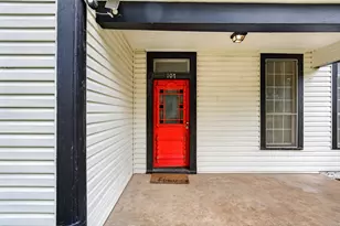 107 S Washington St, Cleburne, TX 76031 - Photo 24