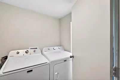 107 S Washington Street, Cleburne, TX 76031 - Photo 20