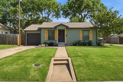 108 W White Avenue, McKinney, TX 75069 - Photo 1
