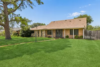 1303 Berkeley Drive, Richardson, TX 75081 - Photo 2