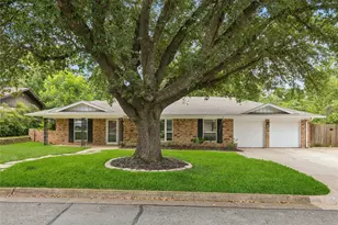 1706 Camellia Dr, Arlington, TX 76013 - Photo 1