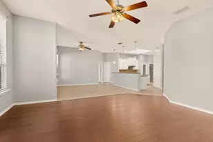 1117 Fairhaven Dr, Glenn Heights, TX 75154 - Photo 10