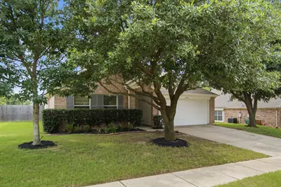 3904 San Lorenzo Drive, Denton, TX 76210 - Photo 2
