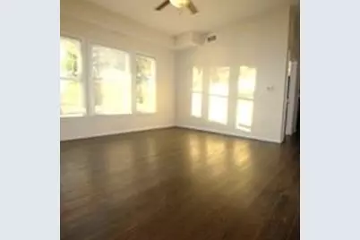 608 Royal Street, Waxahachie, TX 75165 - Photo 2