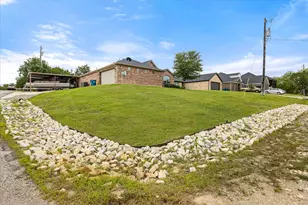 2507 Santiago Dr, Granbury, TX 76048 - Photo 32