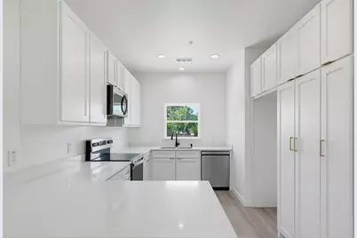 512 S Oconnor Road, Irving, TX 75060 - Photo 2