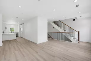 512 S O Connor Rd, Irving, TX 75060 - Photo 8