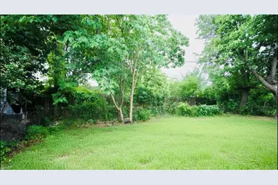 1574 Madrid Street, Dallas, TX 75216 - Photo 8