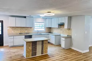 1574 Madrid St, Dallas, TX 75216 - Photo 14