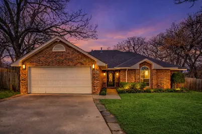 2209 Whispering Oaks, Denton, TX 76209 - Photo 2