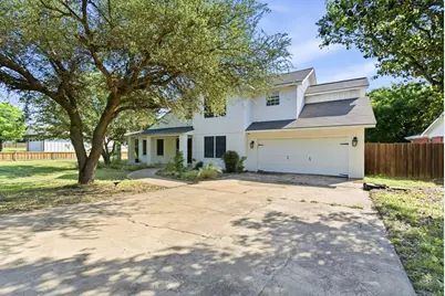 1925 N Dale Avenue, Stephenville, TX 76401 - Photo 2