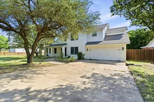 1925 N Dale Ave, Stephenville, TX 76401 - Photo 2