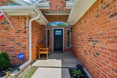 7524 Brentwood Court, North Richland Hills, TX 76182 - Photo 4