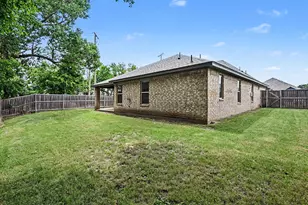 977 Sam St, Springtown, TX 76082 - Photo 30